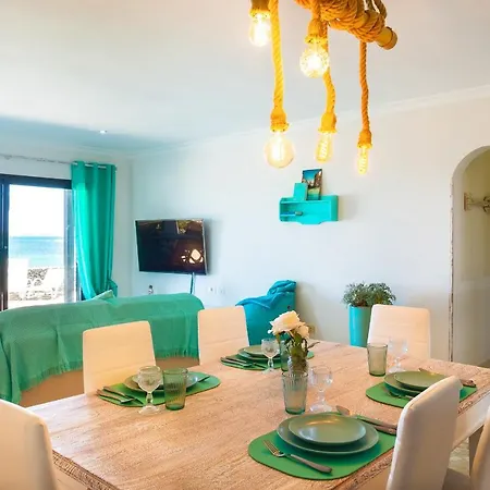 La Golondrina - Froont Villa Corralejo
